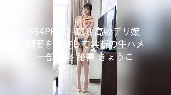 屌丝男知道女友闺蜜晚上要来借宿提前偷偷在浴室放好针孔摄像头偷拍女友闺蜜洗澡