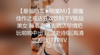 北京南站黑紗裙美女上電梯時白內內被抄了