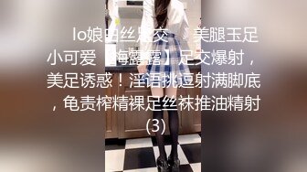 ✿蜜桃翘臀尤物✿小宝的屁股真的很棒啊自己女上坐着鸡巴来回摇摆，只需要躺着享受全自动炮架服务简直不要太爽