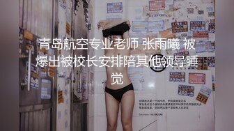 人美逼嫩水又多，高颜值极品学妹大秀诱惑直播，全程露脸白丝诱惑跟狼友互动听指挥玩弄骚穴，高潮喷水好刺激