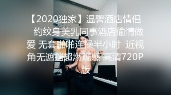 欧美妞超级卖力给大屌男友露脸口交深喉然后自己在椅子上自慰白虎穴