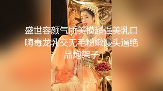 儿子在家,黑丝美女少妇邻居厕所给我口射