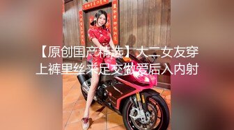 高中情侶家中做愛顏射可愛的漂亮女友射的一臉精液