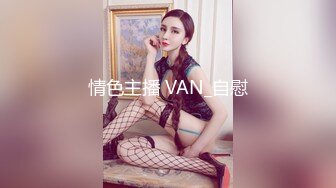 商场女厕刁钻角度偷拍卷发老板娘的小黑鲍